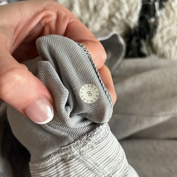 Lululemon Energy Bra Long Line - Picture 6 of 6